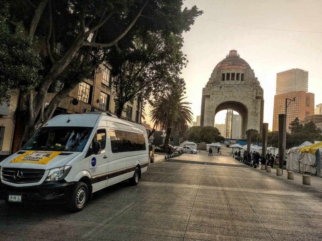 7 razones para rentar camioneta con chofer en Mexico